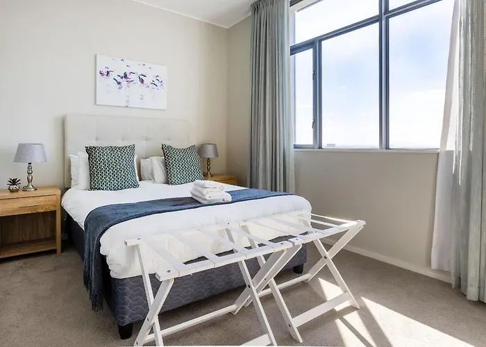 Axis Luxury Apartments By Century City Hotels